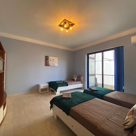 Seafront Harbour Haven - Steps To Ferry, Shops And Beaches Sliema Exterior photo