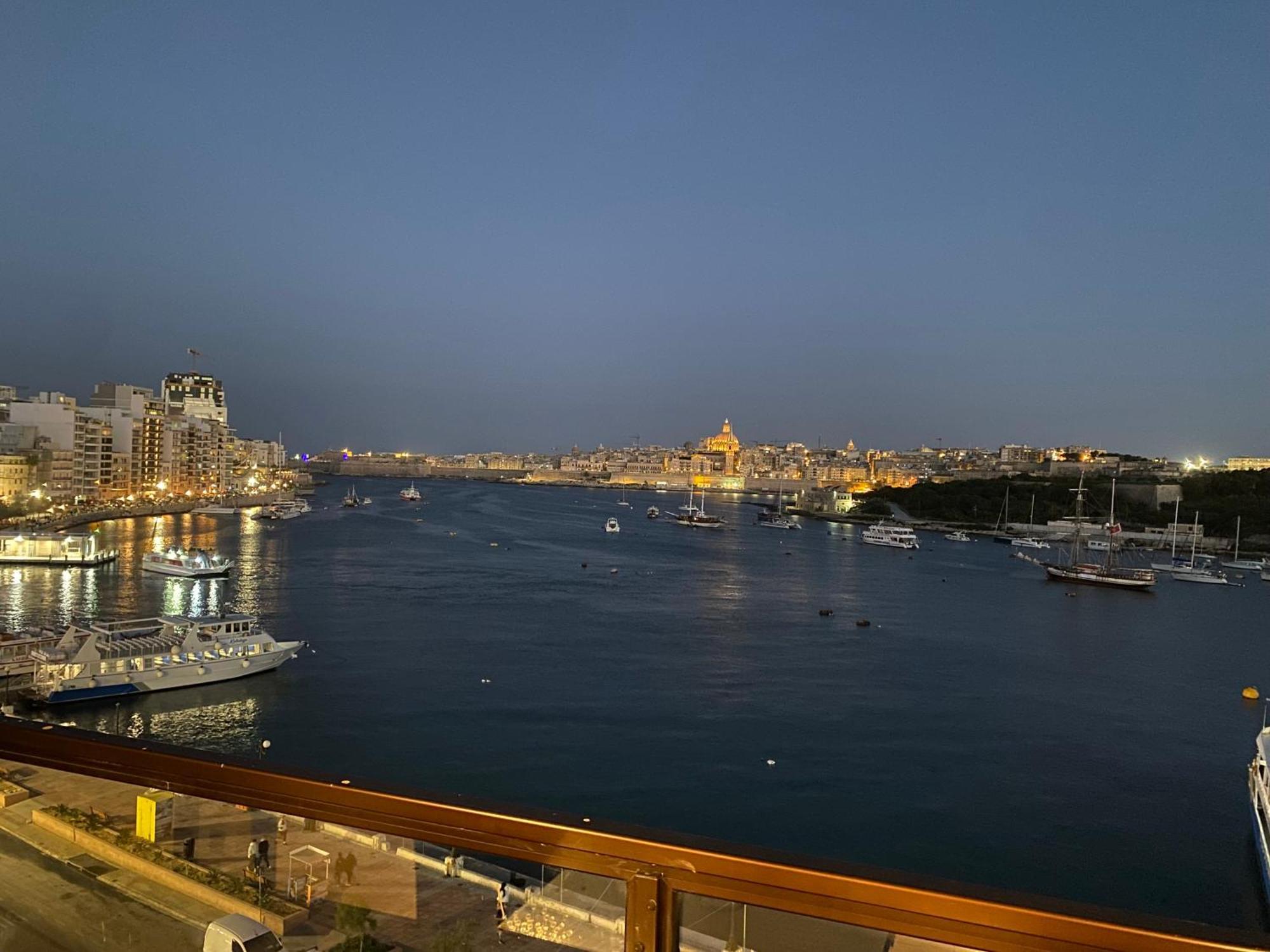 Seafront Harbour Haven - Steps To Ferry, Shops And Beaches Sliema Exterior photo
